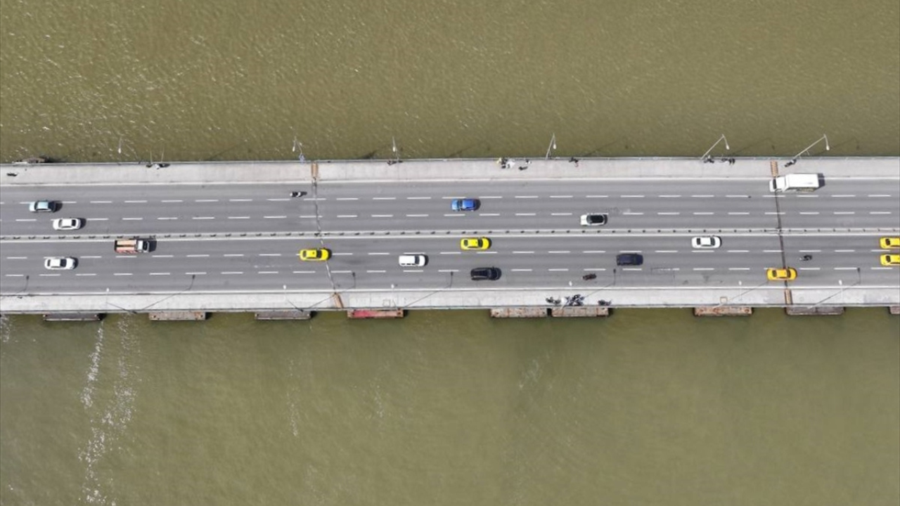 İstanbul’daki yağmur Haliç’i bulanıklaştırdı, uzman uyardı: Aşırı yağışlar artacak