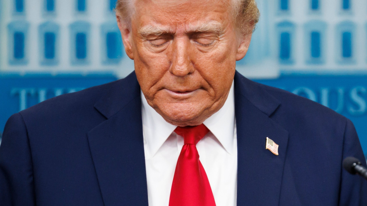 Trump'ın üzerinde baskı arttı: Savaşın ABD ekonomisini vurması dengeleri İran'ın lehine çevirdi