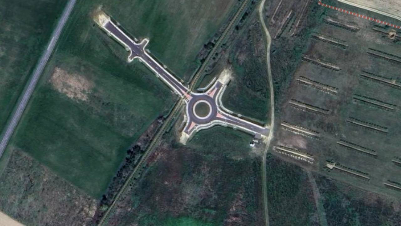 Viktor Orban'ın 'yolsuzluk' projeleri: Hiçbir yere çıkmayan 1.5 milyon dolarlık kavşak