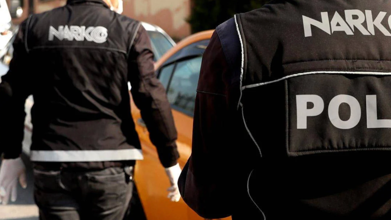 Kadıköy'de uyuşturucu operasyonu: 107 kişi gözaltında