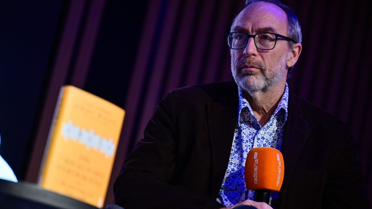Wikipedia kurucusu Jimmy Wales: Çocuklara sosyal medya yasağı tam bir felaket, utanç verici