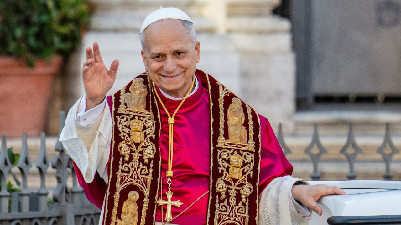 Papa Leo: Yapay zeka ve yüksek teknoloji silahlar dünyayı yok oluş sarmalına sürüklüyor