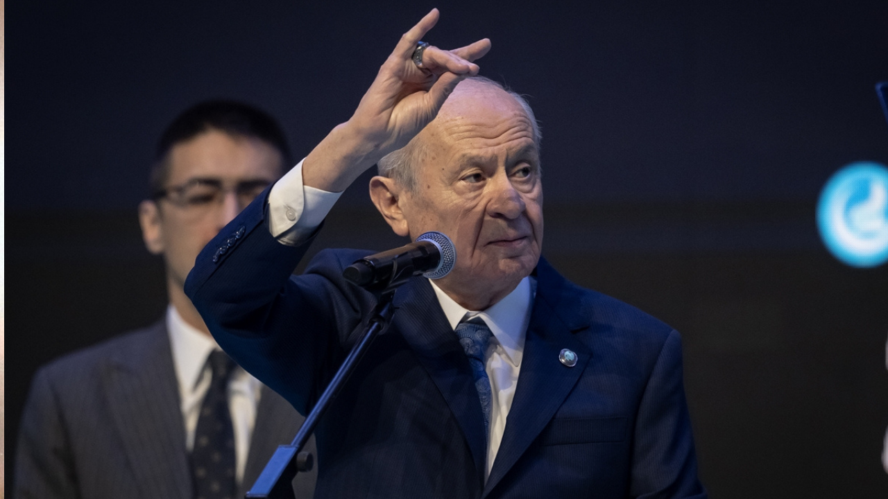 Bahçeli, gençlere seslendi: Terörsüz Türkiye, bin yıllık birliği ebediyete taşımanın Kızıl Elması’dır