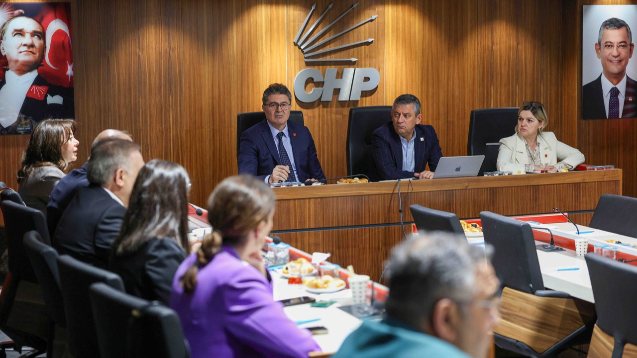 CHP MYK olağanüstü toplandı: Parti üyeleri genel merkeze çağrıldı