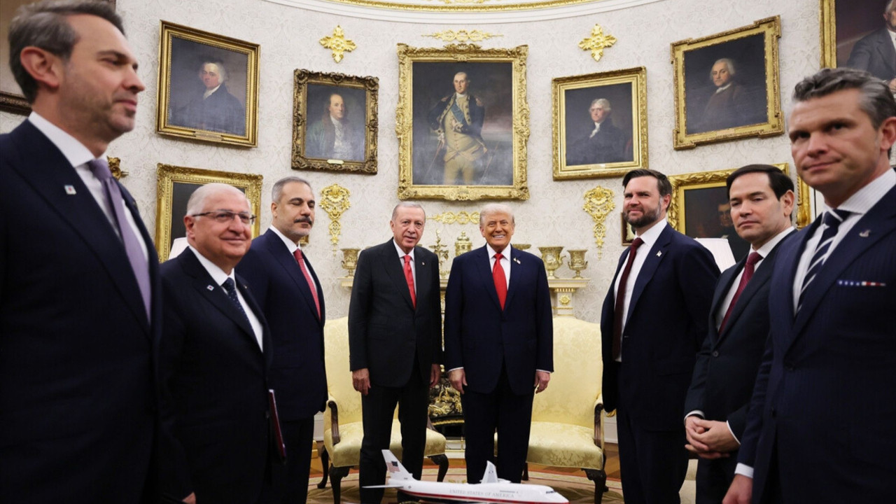 The Jerusalem Post: İran'da Kürtleri silahlandırma planını Erdoğan'a sızdıran kişi ABD Başkan Yardımcısı Vance