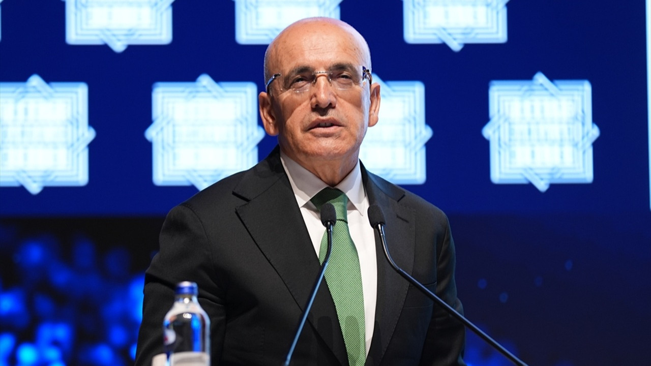 Bakan Şimşek'ten enflasyon sonrası kritik açıklama: Dezenflasyon süreci yeniden başladı