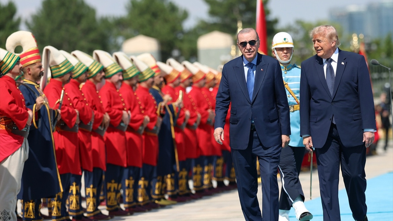 Trump'a 'A+ tipi resmi tören'le karşılama