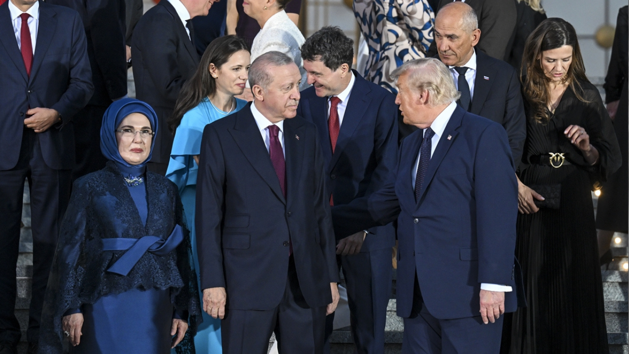NATO Zirvesi'nde 2. g&uuml;n: Resmi oturumlarda liderler d&ouml;rt konuya odaklanacak