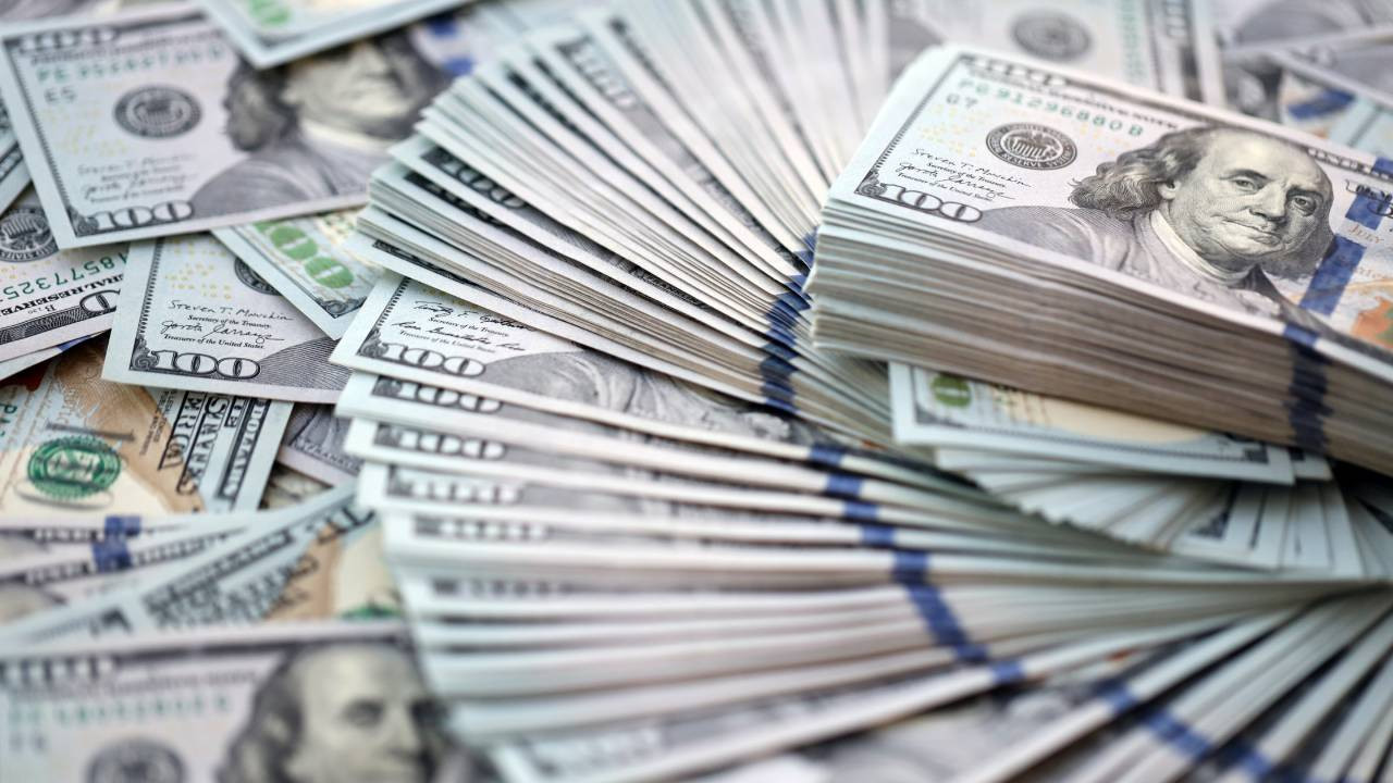 UBS raporu: Türkiye'de bir senede 5.650 kişi dolar milyoneri oldu