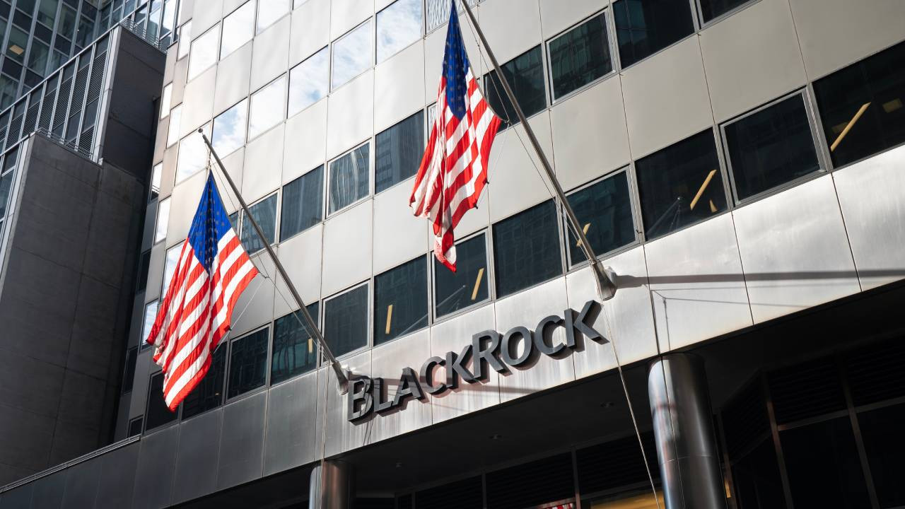 BlackRock 5 yıl sonraki hedefine bugün ulaştı: 15 trilyon dolar