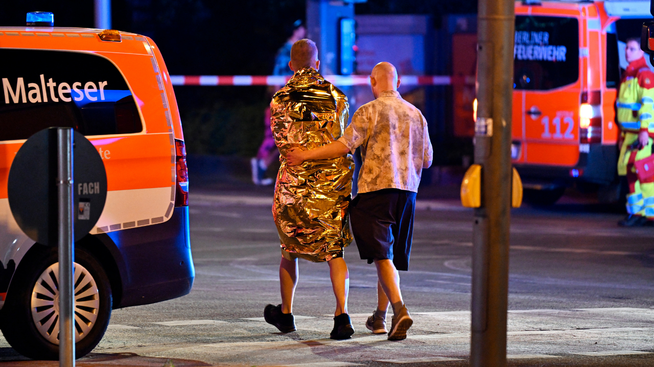 Berlin Onur Yürüyüşü'ne araçlı saldırı: 1 ölü, 16 yaralı