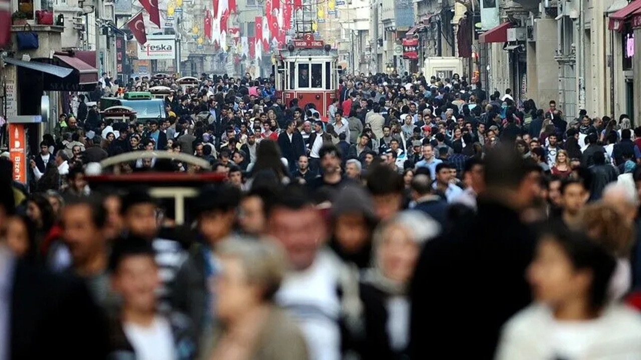 TÜİK açıkladı: Türkiye'de beklenen yaşam süresi 78,5 yıl