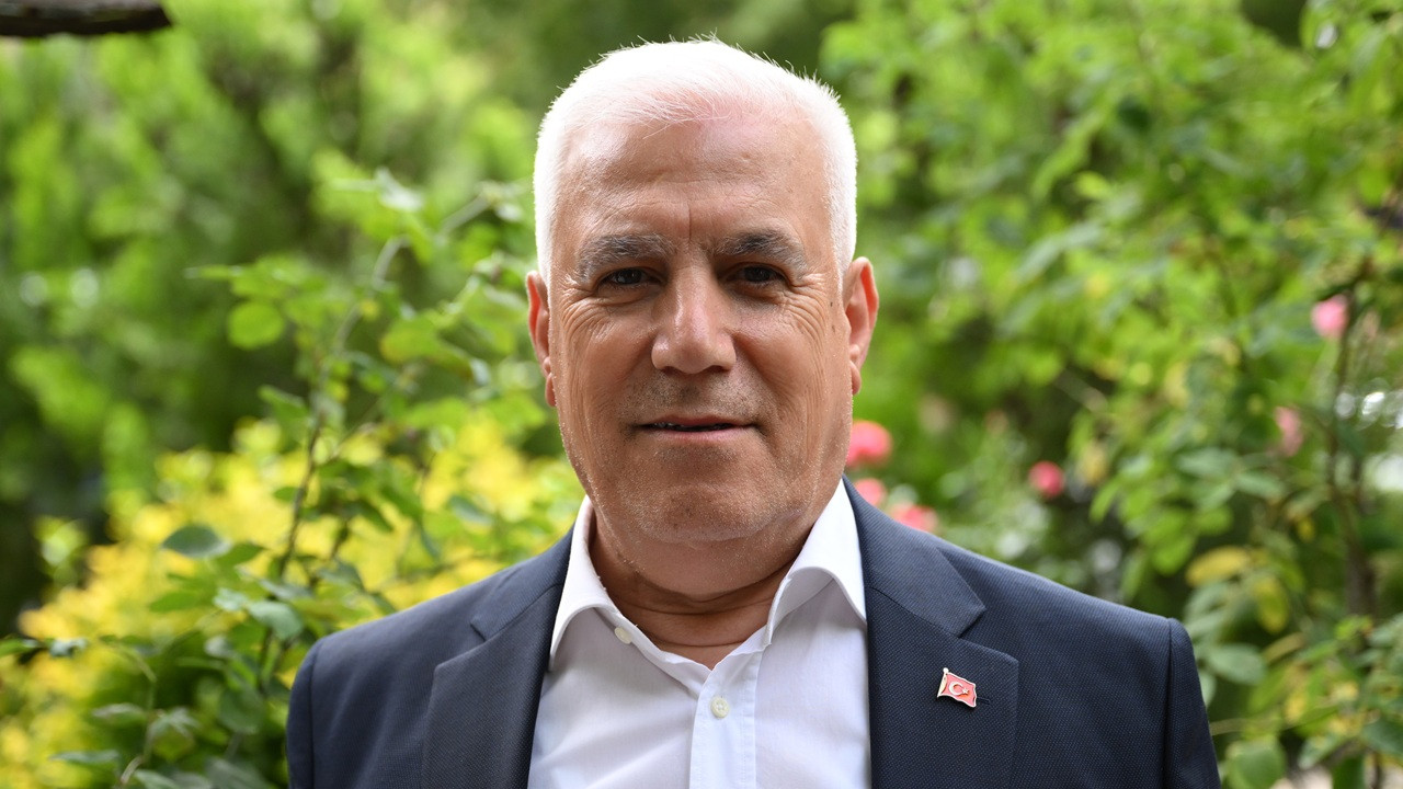 Bursa Büyükşehir Belediye Başkanı Bozbey CHP'den istifa etti