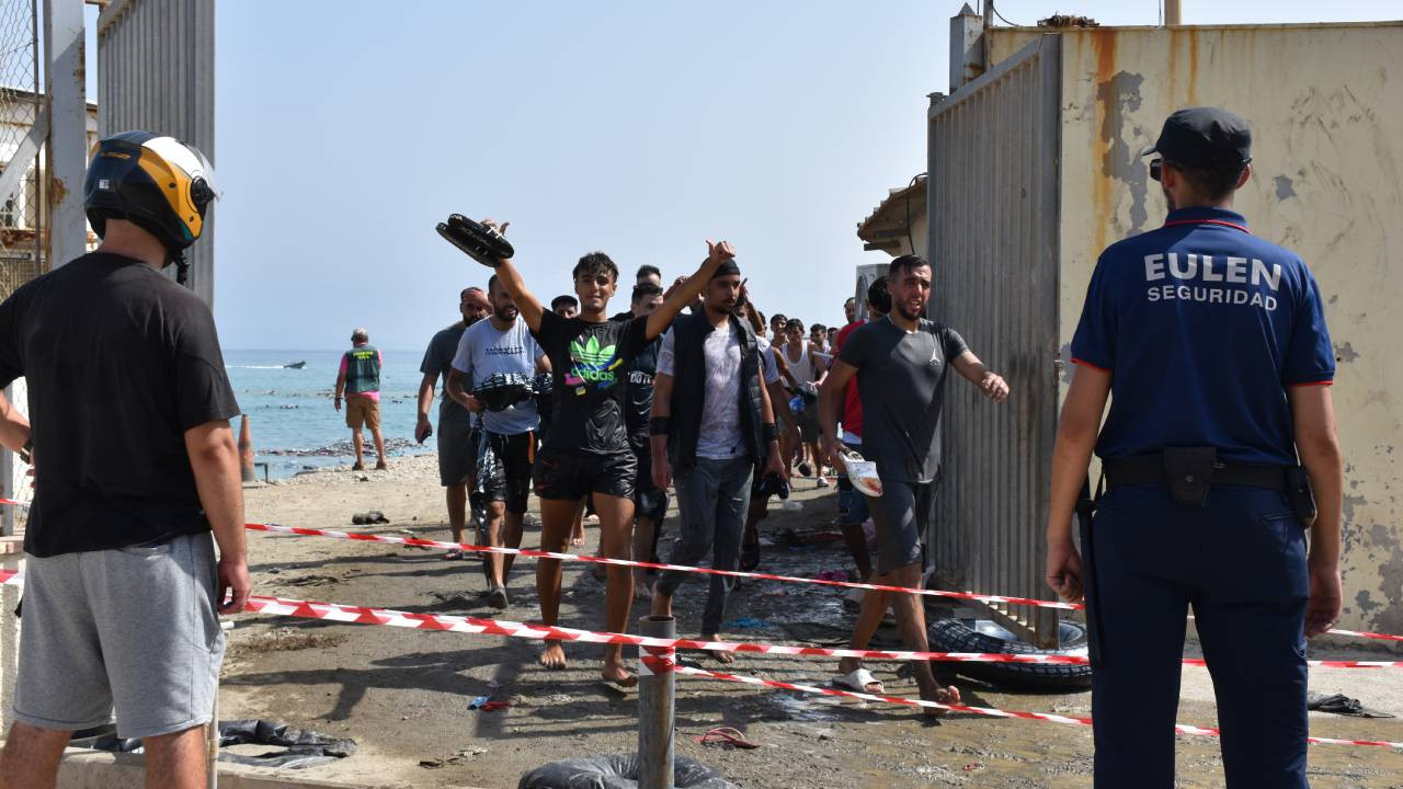 İtalya'dan sonra Finlandiya'dan da aynı açıklama: İspanya ile Schengen anlaşması askıya alınsın