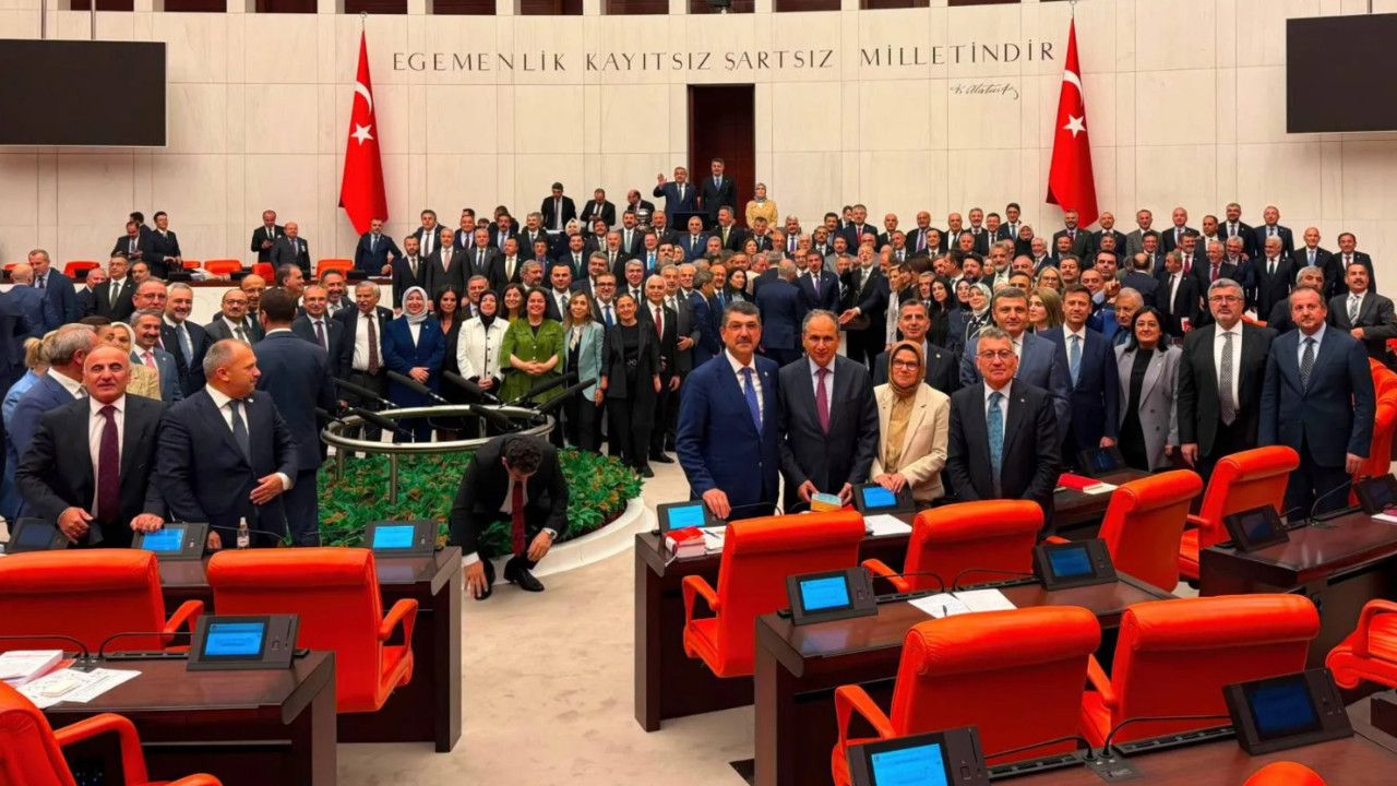 İktidar hızla ‘silahsızlanma’, DEM Parti ‘geniş kapsam’ peşinde
