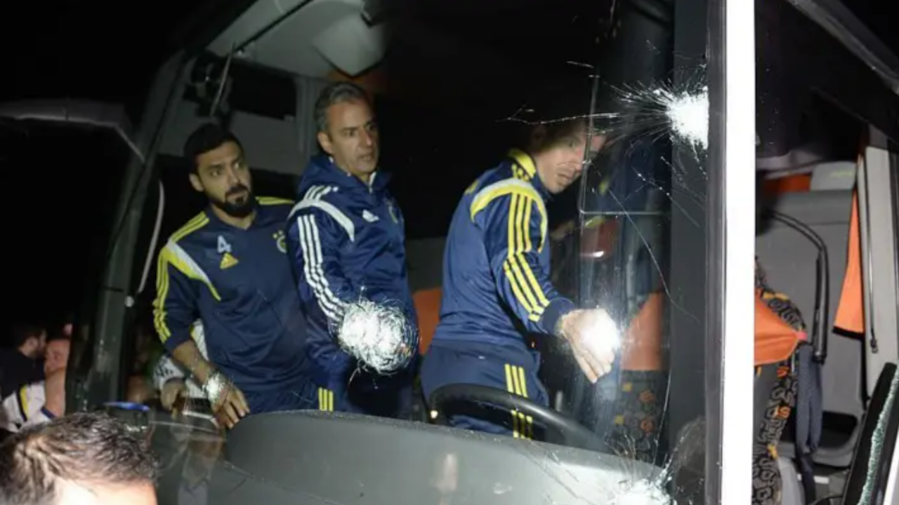 2015'teki dosya yeniden ele alındı: Fenerbahçe otobüsüne silahlı saldırıda 5 gözaltı