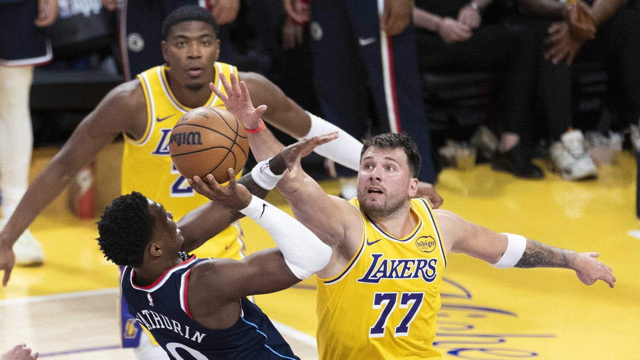 Spor tarihine geçen satış: Los Angeles Lakers rekor bedelle el değiştiriyor