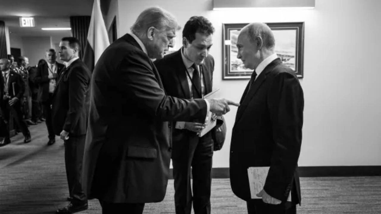 Trump'ın Ankara'daki gizli kaçışı karşılaştırıldı: Putin'in içinde yaşadığı gizlilik ve aldatmacalar dünyası