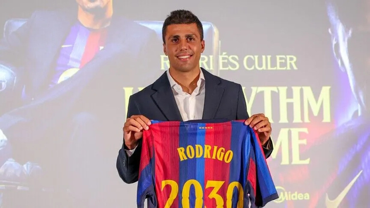 Rodri resmen Barcelona'da: "Karakterime uygun bir kulübe geldim"