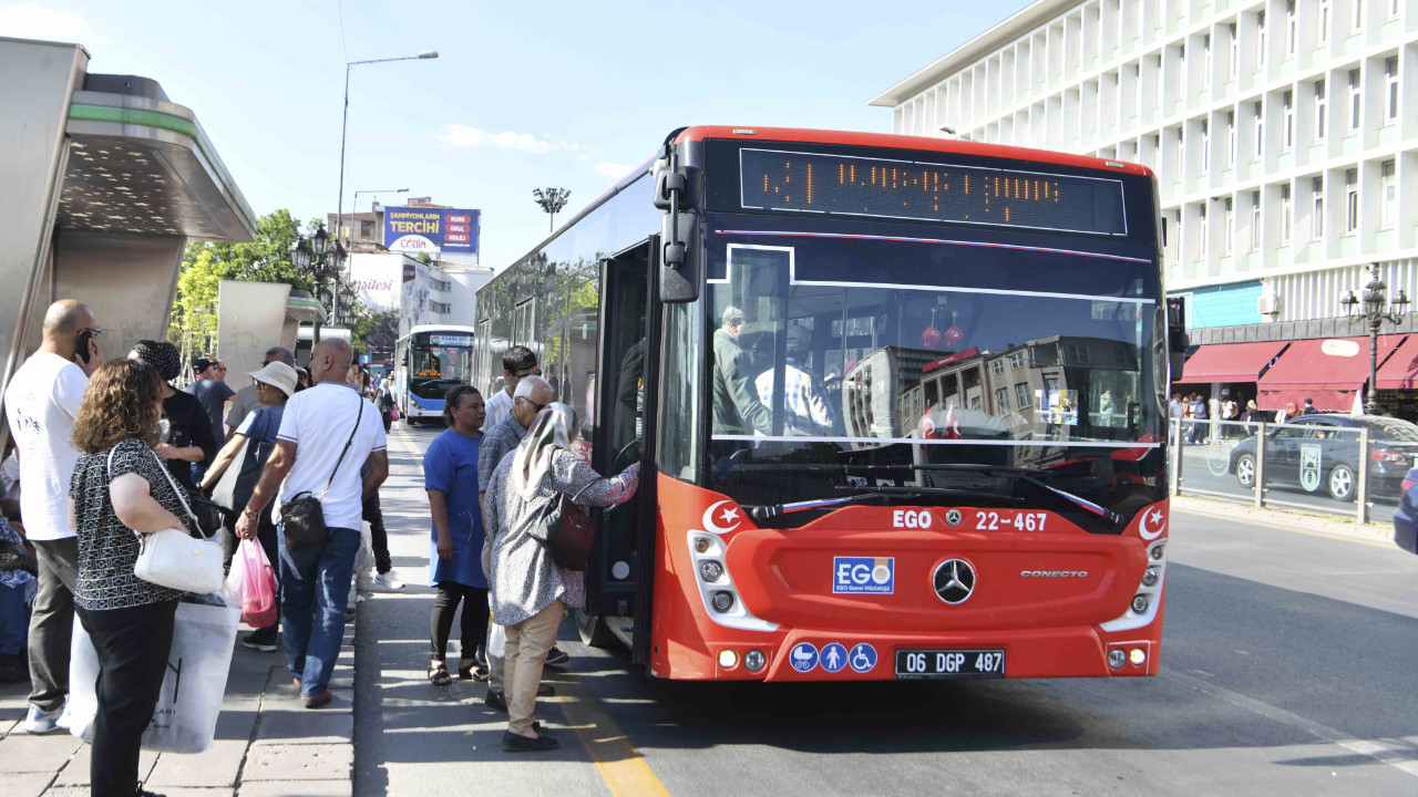 Başkentte 30 Ağustos'ta toplu taşıma ücretsiz olacak