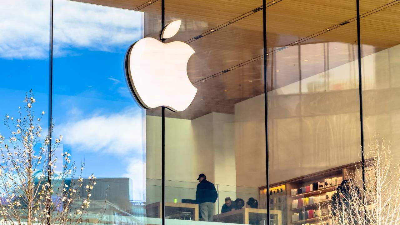 Apple duyurdu: Ankara'da casus yazılım alarmı, bakanların telefonları hedef alındı