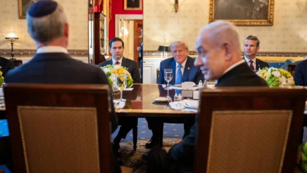ABD Başkan Yardımcısı Vance: Trump, Netanyahu ile yolları ayırma iradesi gösterdi
