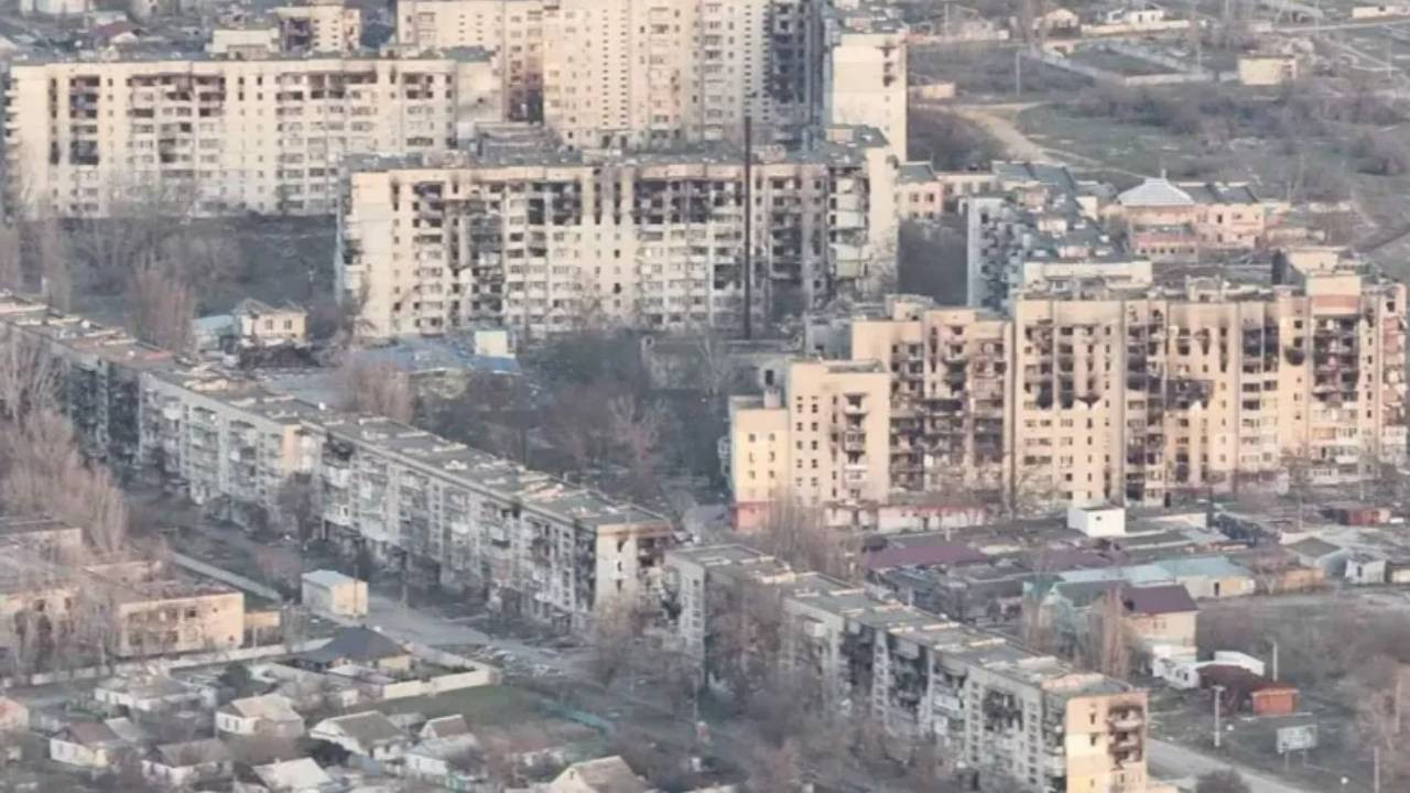 Rus işgalinde yaşanan insani kriz: Ukraynalılar hayatta kalmak için ot yemeye başladı