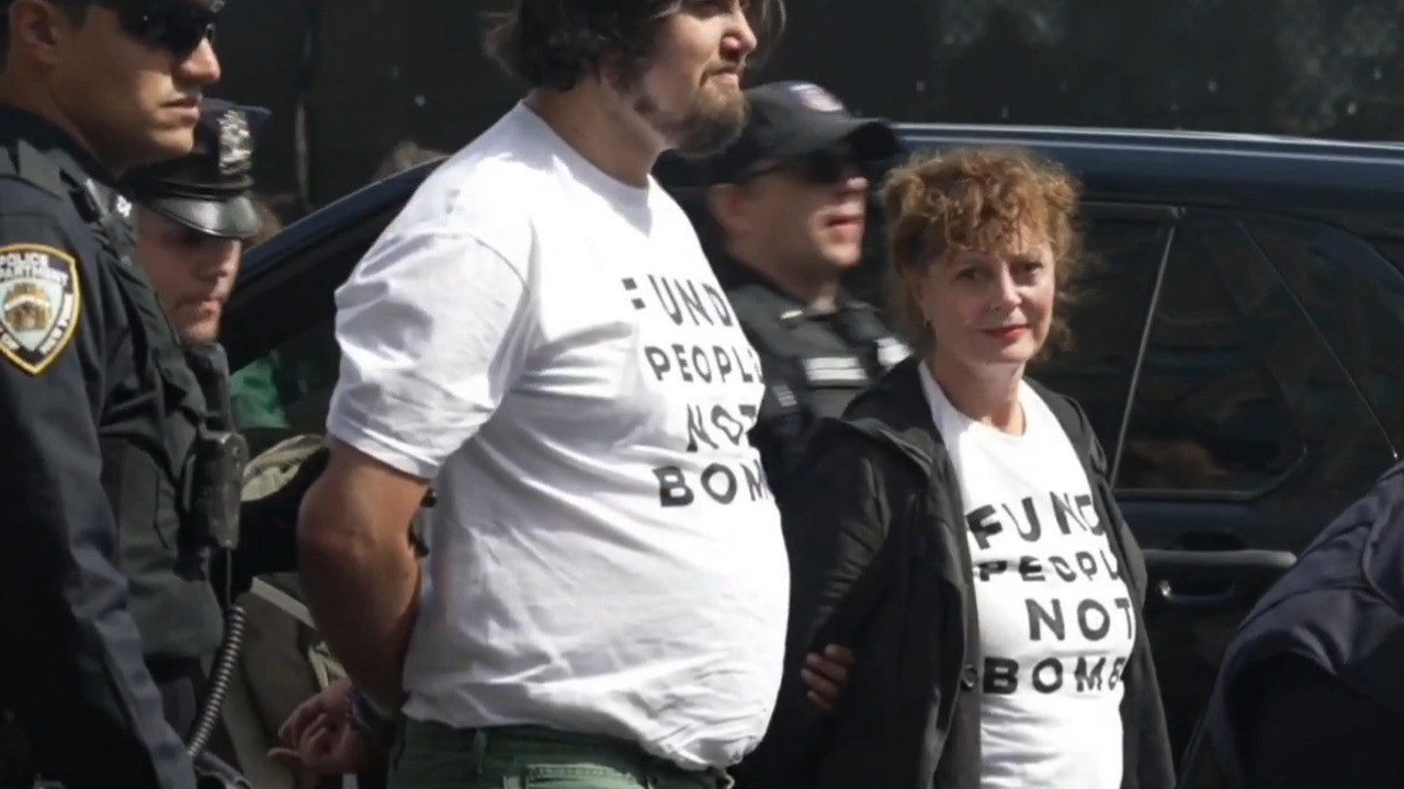 New York'ta Netanyahu protestolarına müdahale: Susan Sarandon da gözaltında