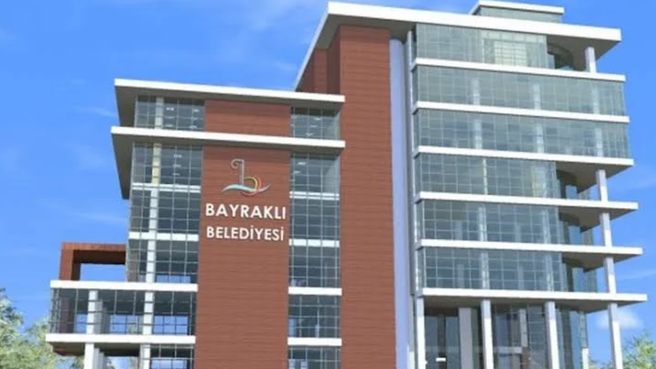 İzmir Bayraklı Belediyesi'ne operasyon: Eski Belediye Başkanı dahil 45 gözaltı