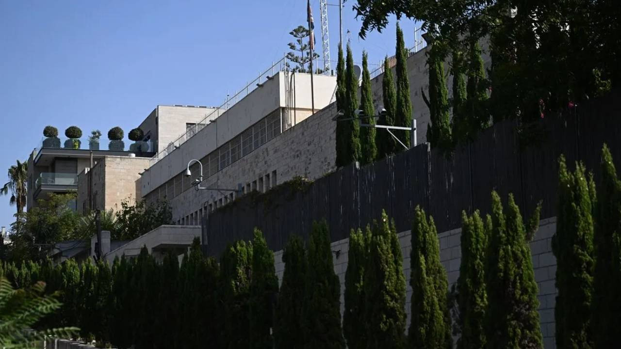 İsrail, Doğu Kudüs'teki İngiliz Konsolosluğunu kapattı: 'Her ülke bedelini ödeyecek'