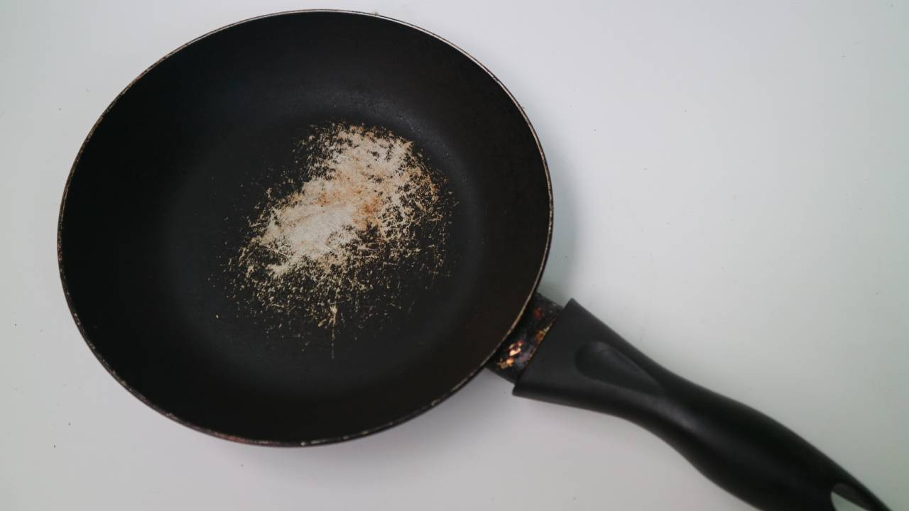 Tefal tavaların üreticisine kimyasal suçlaması: Avrupa'nın gündemine oturan PFAS maddesi