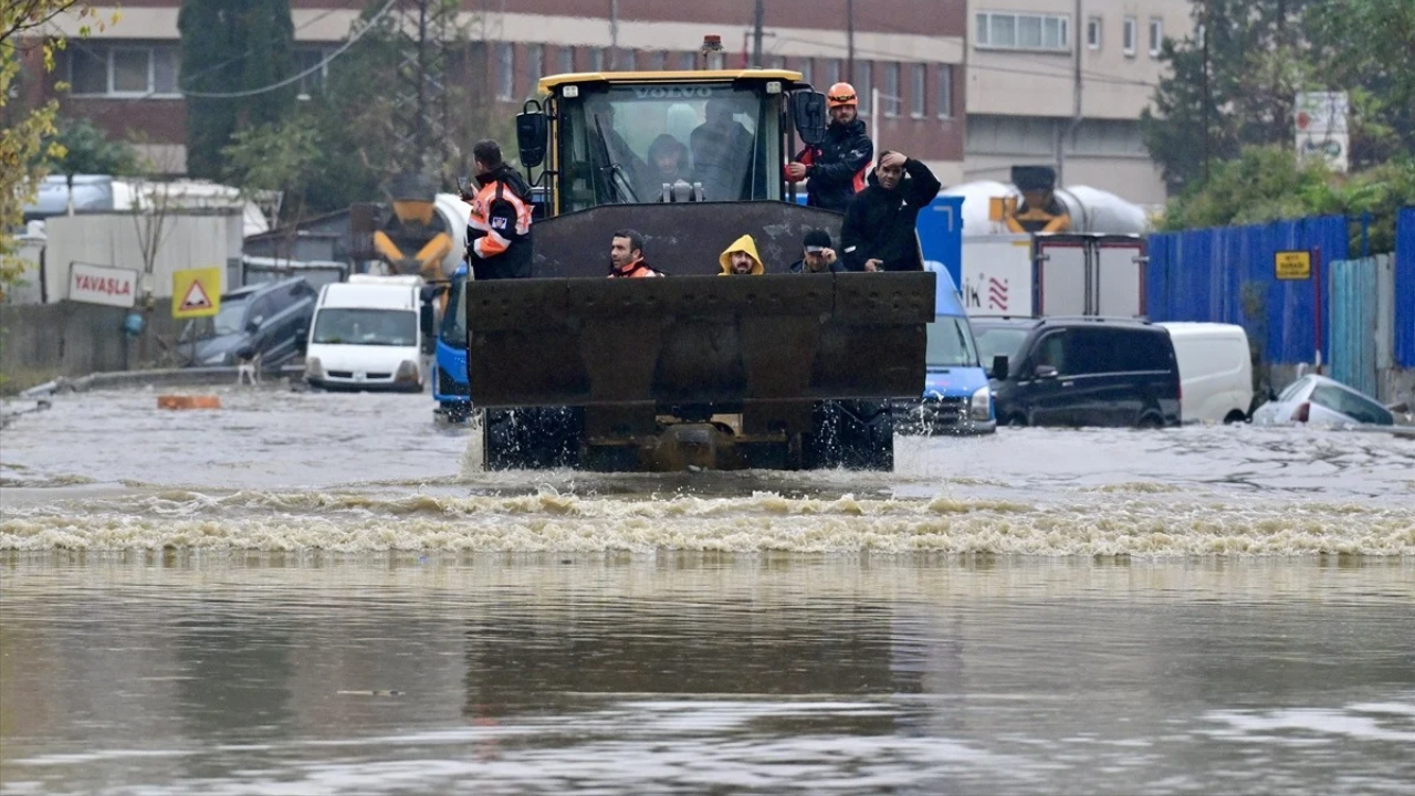 İçişleri Bakanı Çiftçi: İstanbul'da 2 bin 727 kişi tahliye edildi