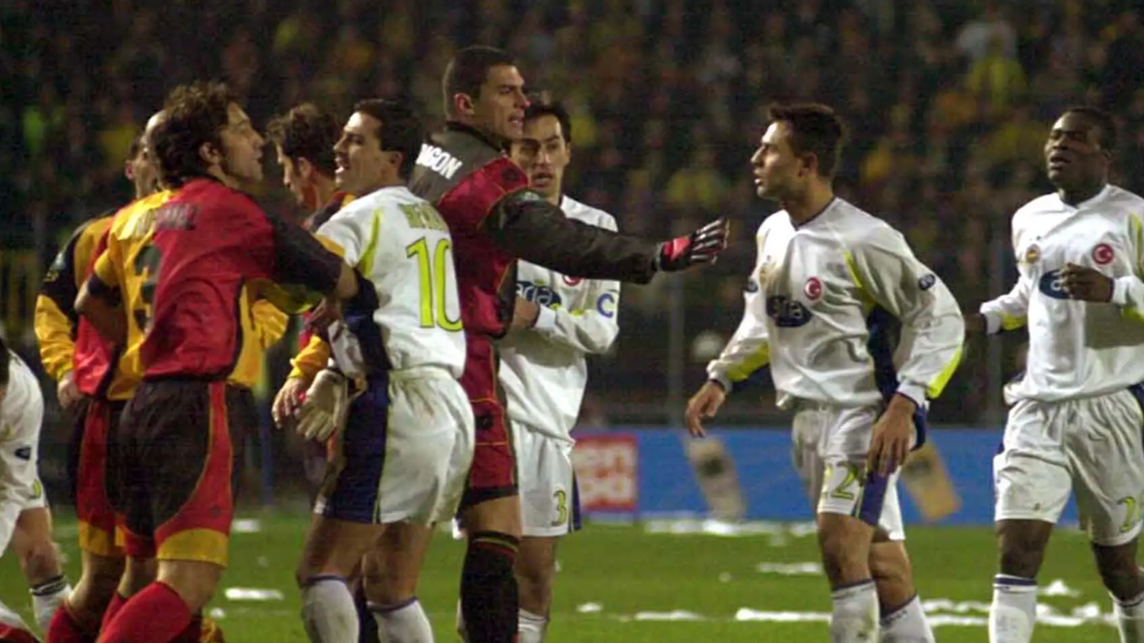 Gazete arşivlerinde Galatasaray-Fenerbahçe derbisi