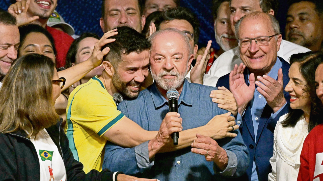 Brezilya Dünya Kupası’nı kazansa insanlar bu kadar sevinmezdi!