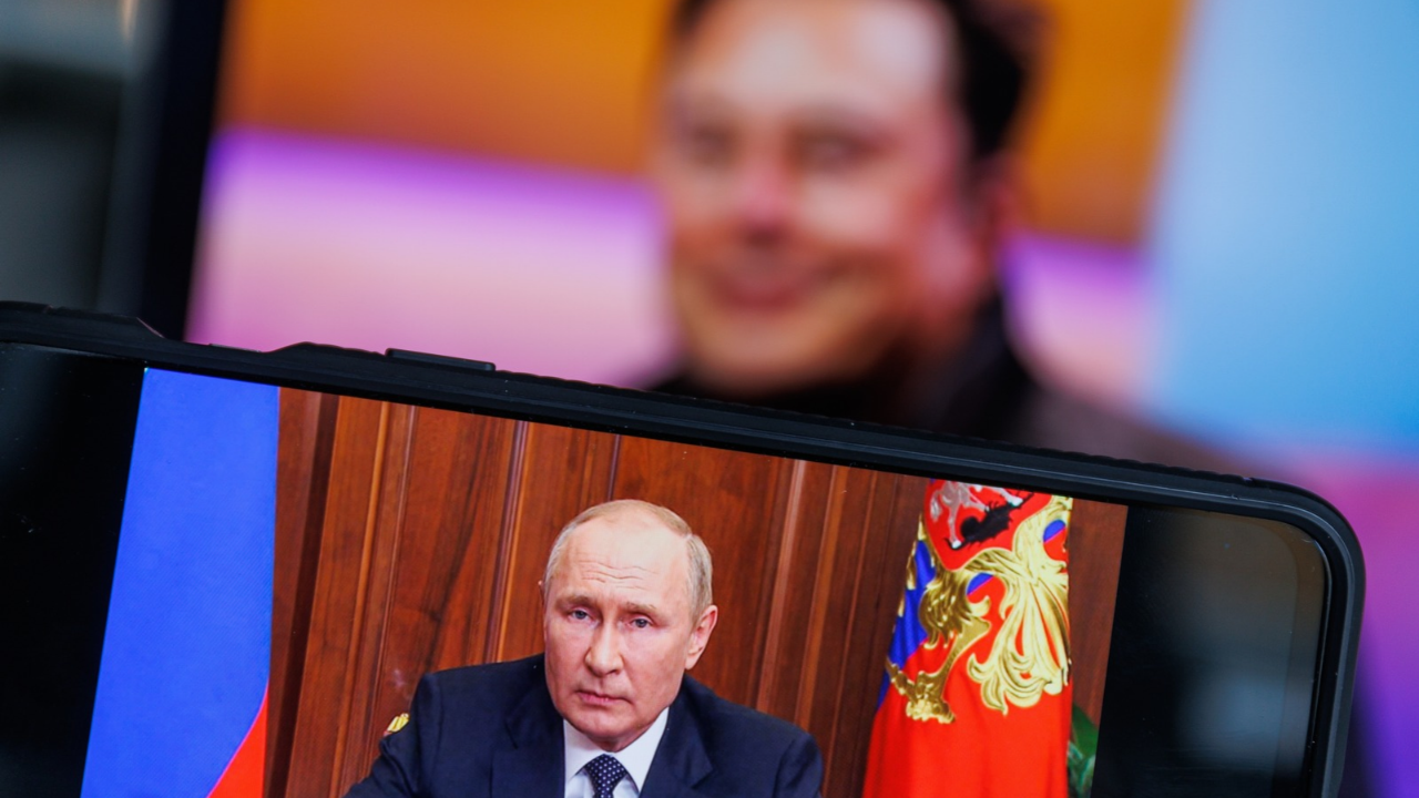 Putin, Musk ile yakın temas mesajı verdi: “Tüm siyasi sorunlara rağmen çalışıyoruz, o gerçek bir dahi"